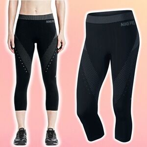 NIKE PRO Hypercool Limitless Training Capri Sz Small